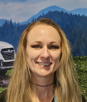 Staff member Sarah Foster from ID_662ef2