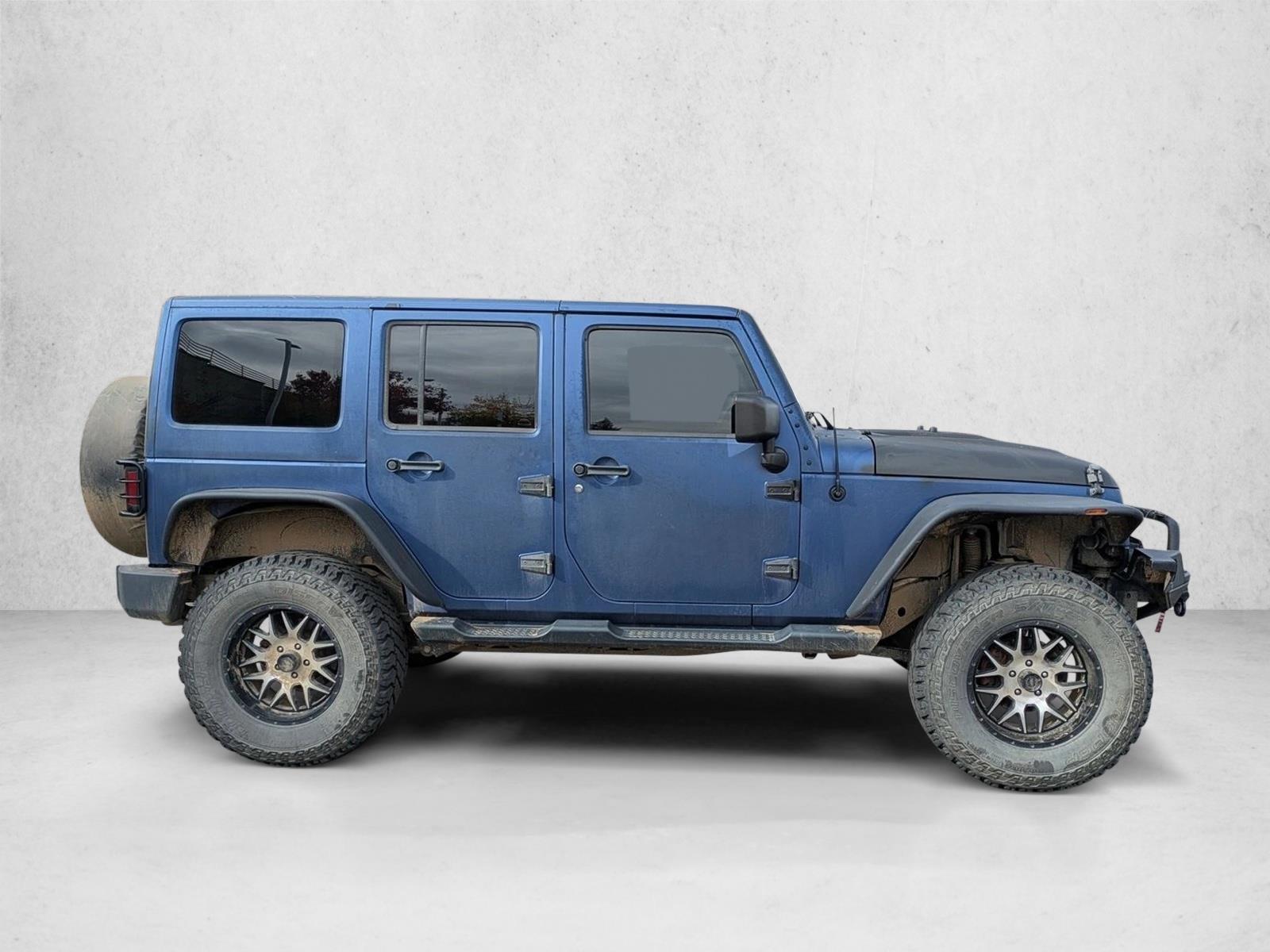 2014 Jeep Wrangler Unlimited Dragon Edition photo 4