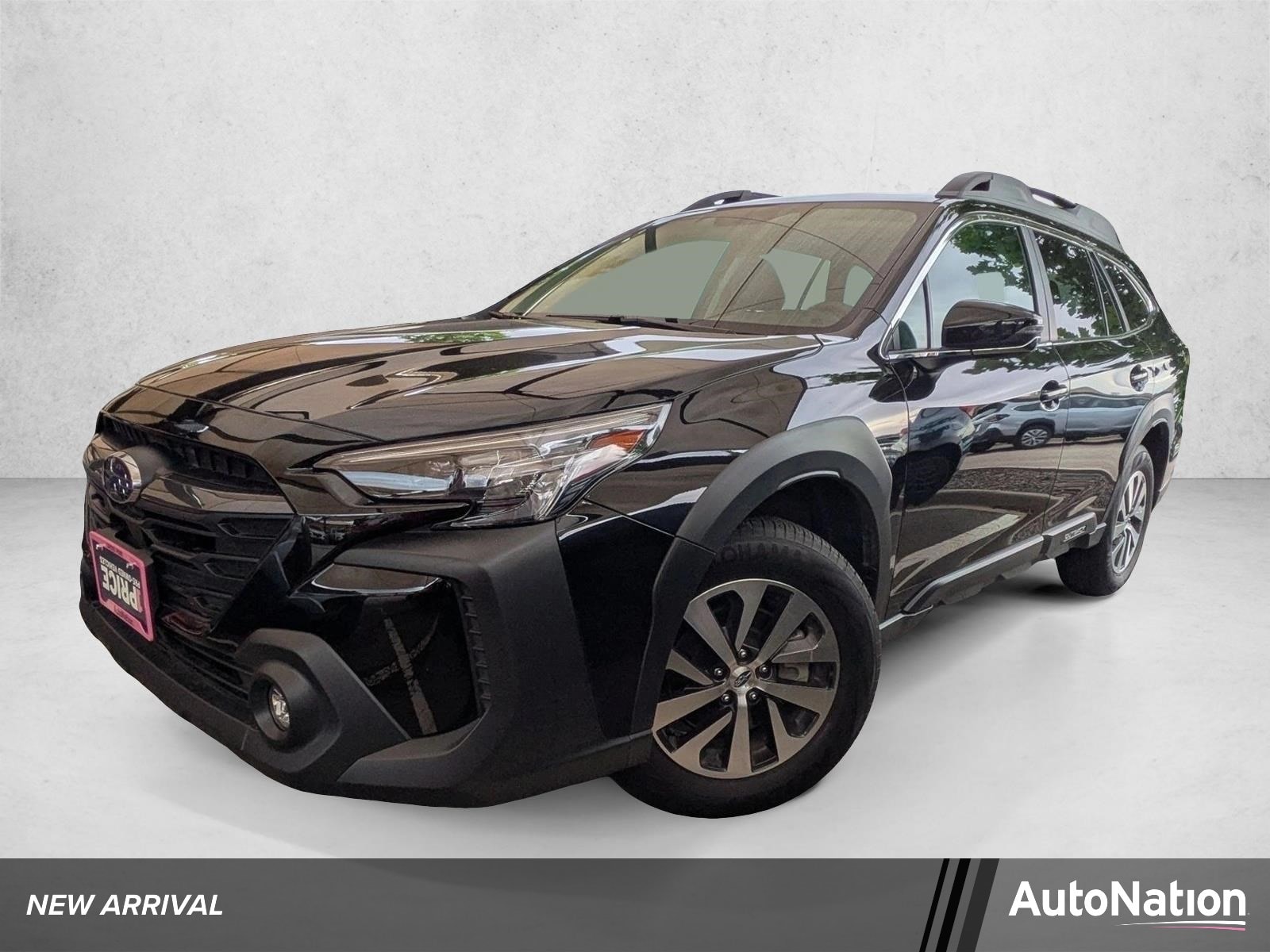 2025 Subaru Outback Premium's photo