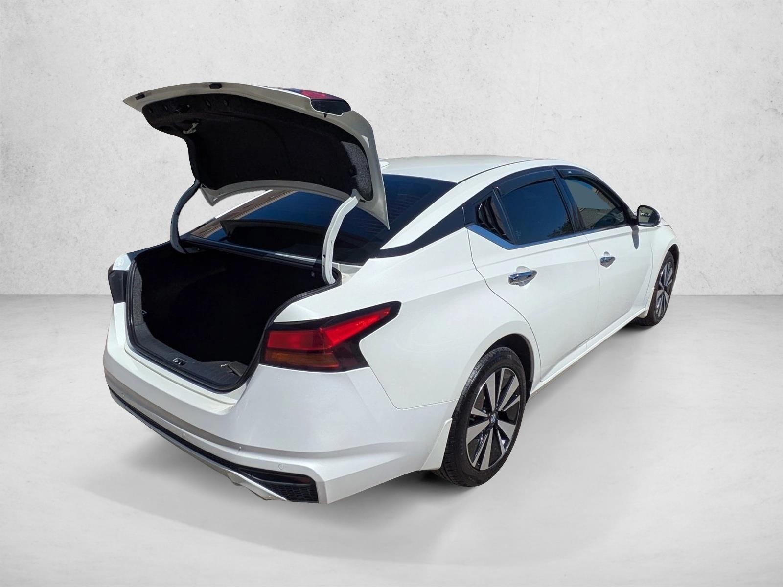 2020 Nissan Altima SV - Photo 22