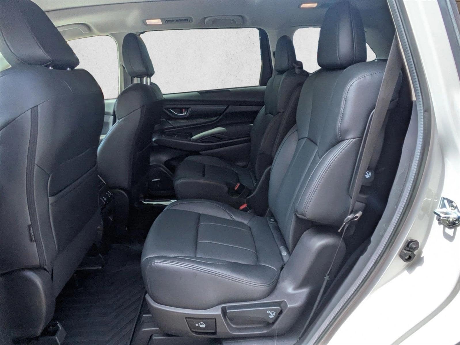 2025 Subaru Ascent Onyx Edition-Touring - Photo 12