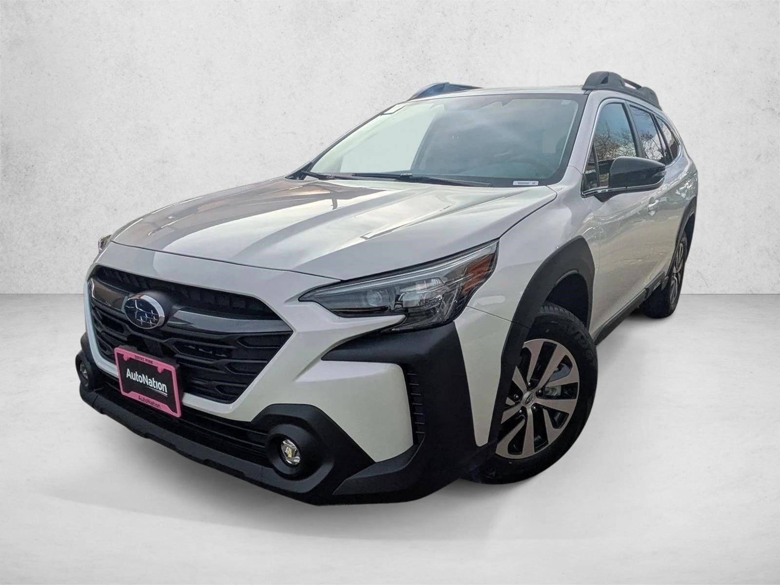 2025 Subaru Outback Premium's photo