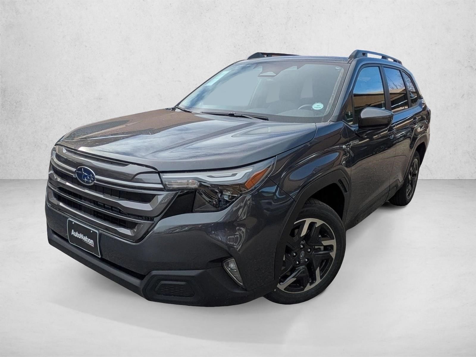 2025 Subaru Forester Premium's photo