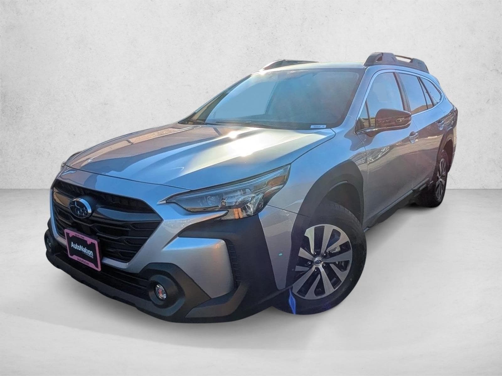 2025 Subaru Outback Premium's photo