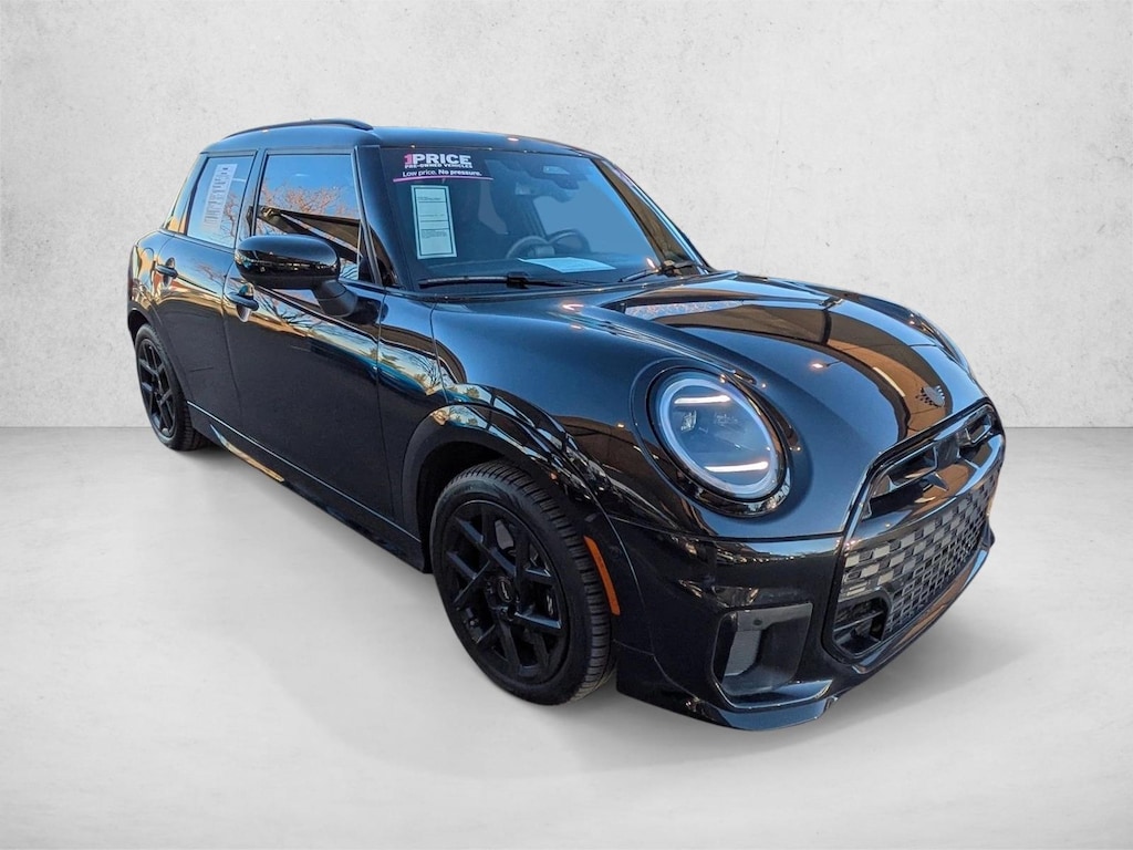 Used 2025 MINI Hardtop 4 Door Cooper S Hatchback