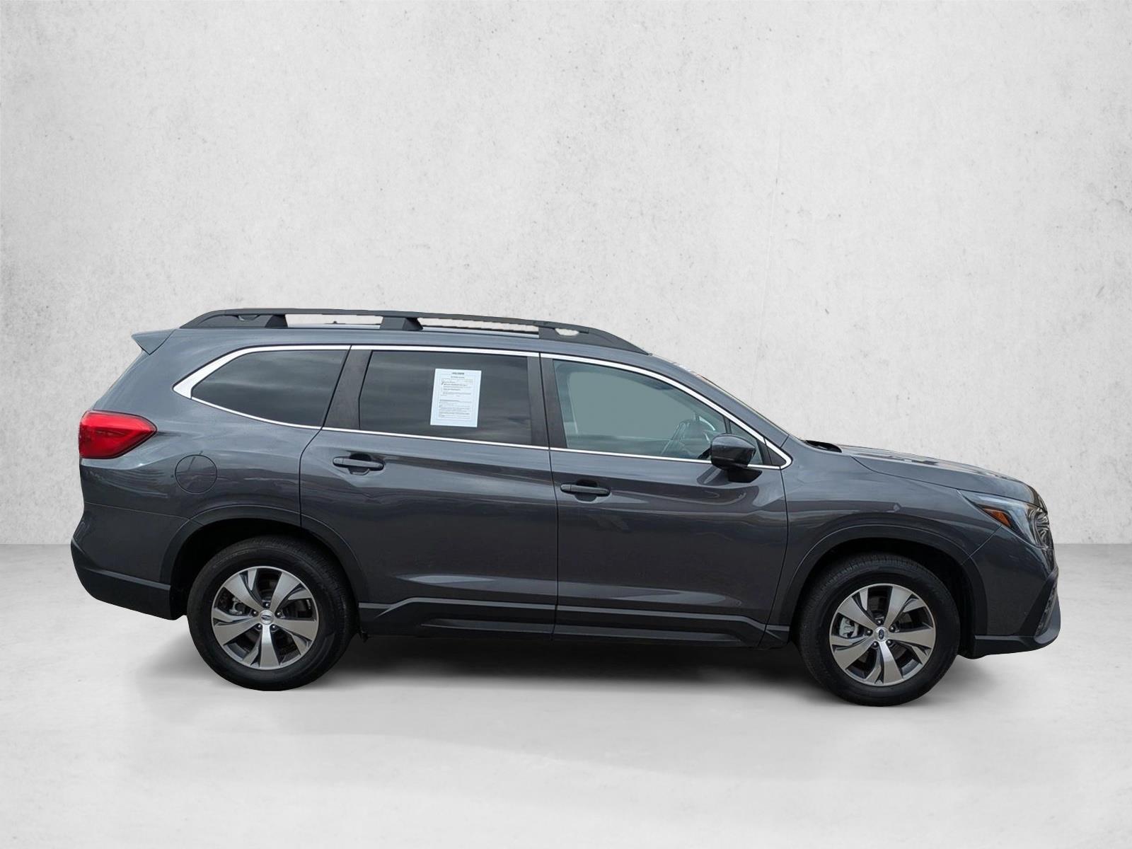 2024 Subaru Ascent Premium photo 4