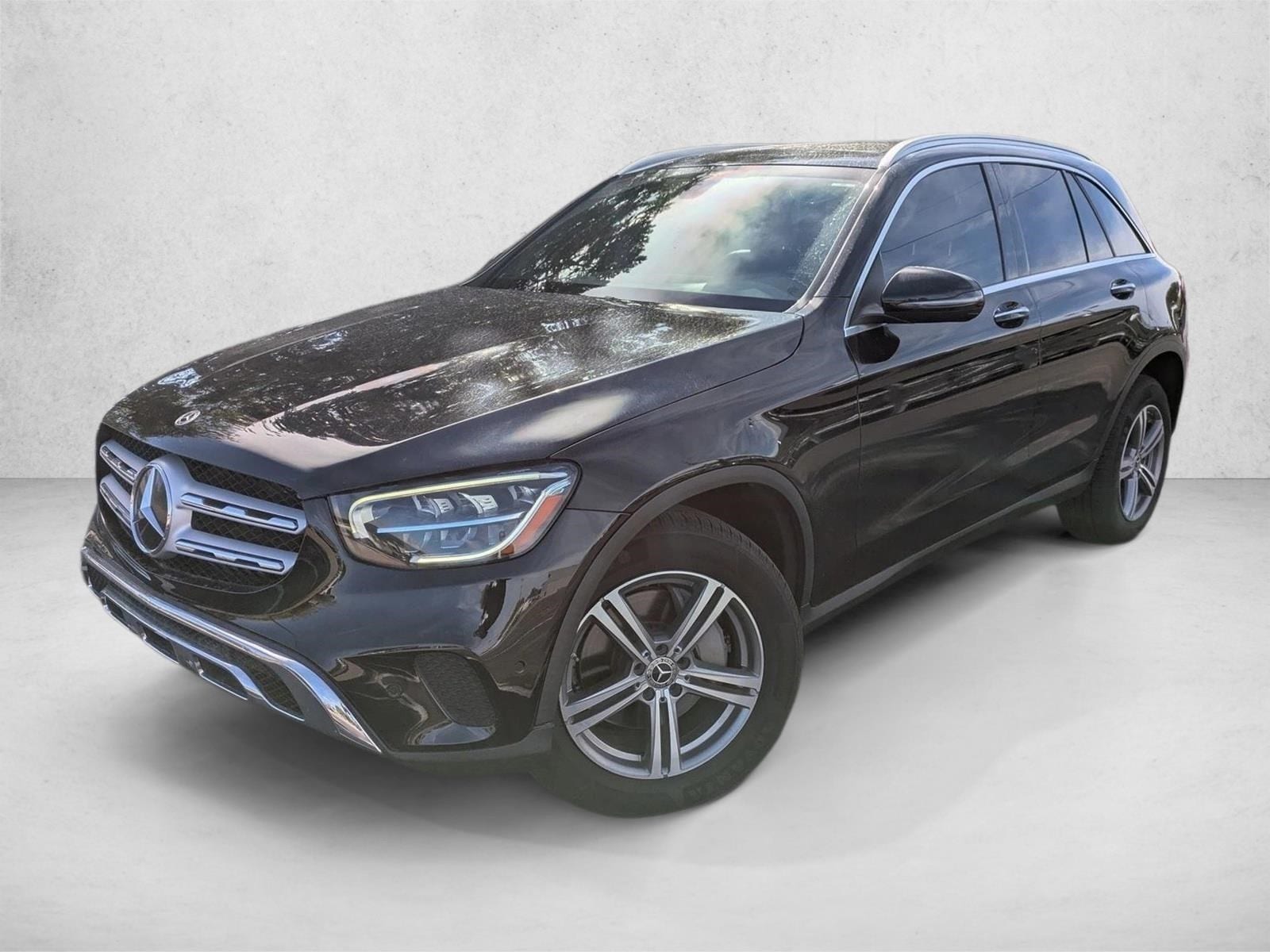 2021 Mercedes-Benz GLC GLC300's photo