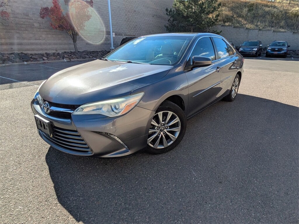 Used 2015 Toyota Camry XLE Sedan