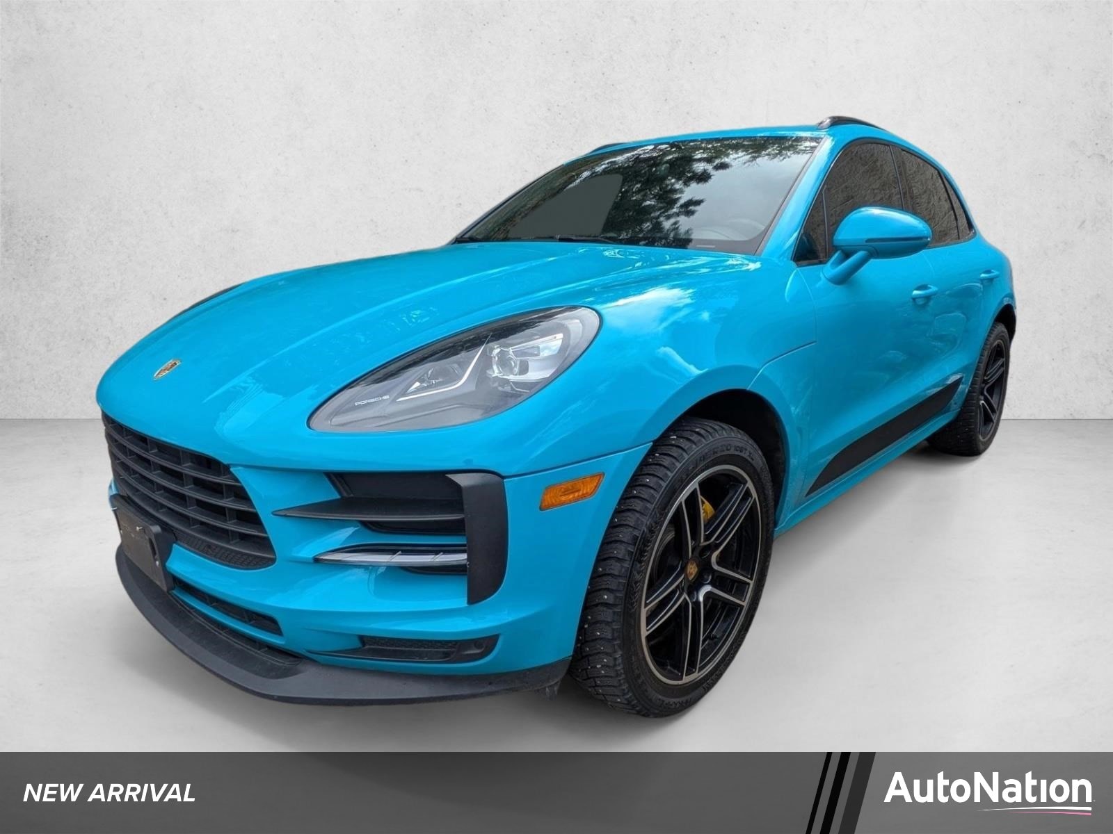2020 Porsche Macan -'s photo