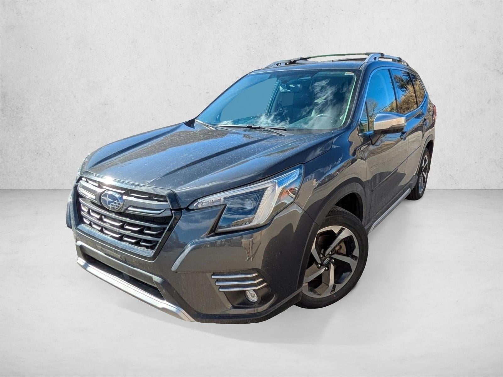2022 Subaru Forester Touring's photo