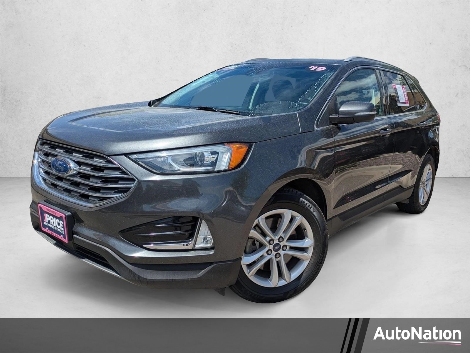 2019 Ford Edge SEL AWD's photo