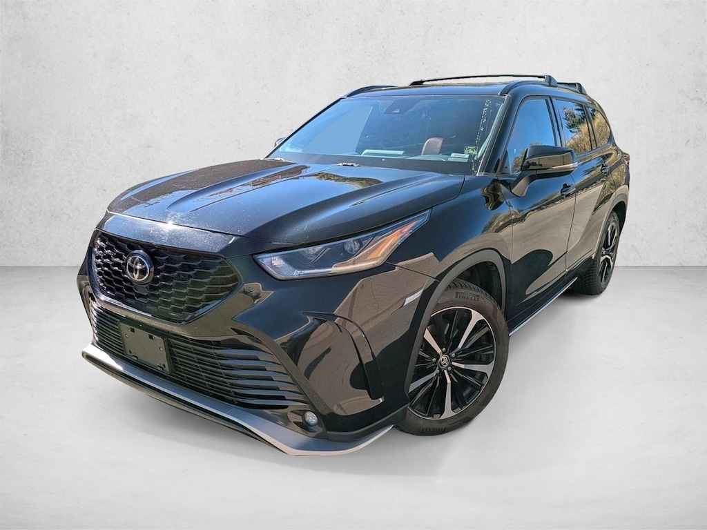 Used 2021 Toyota Highlander XSE SUV