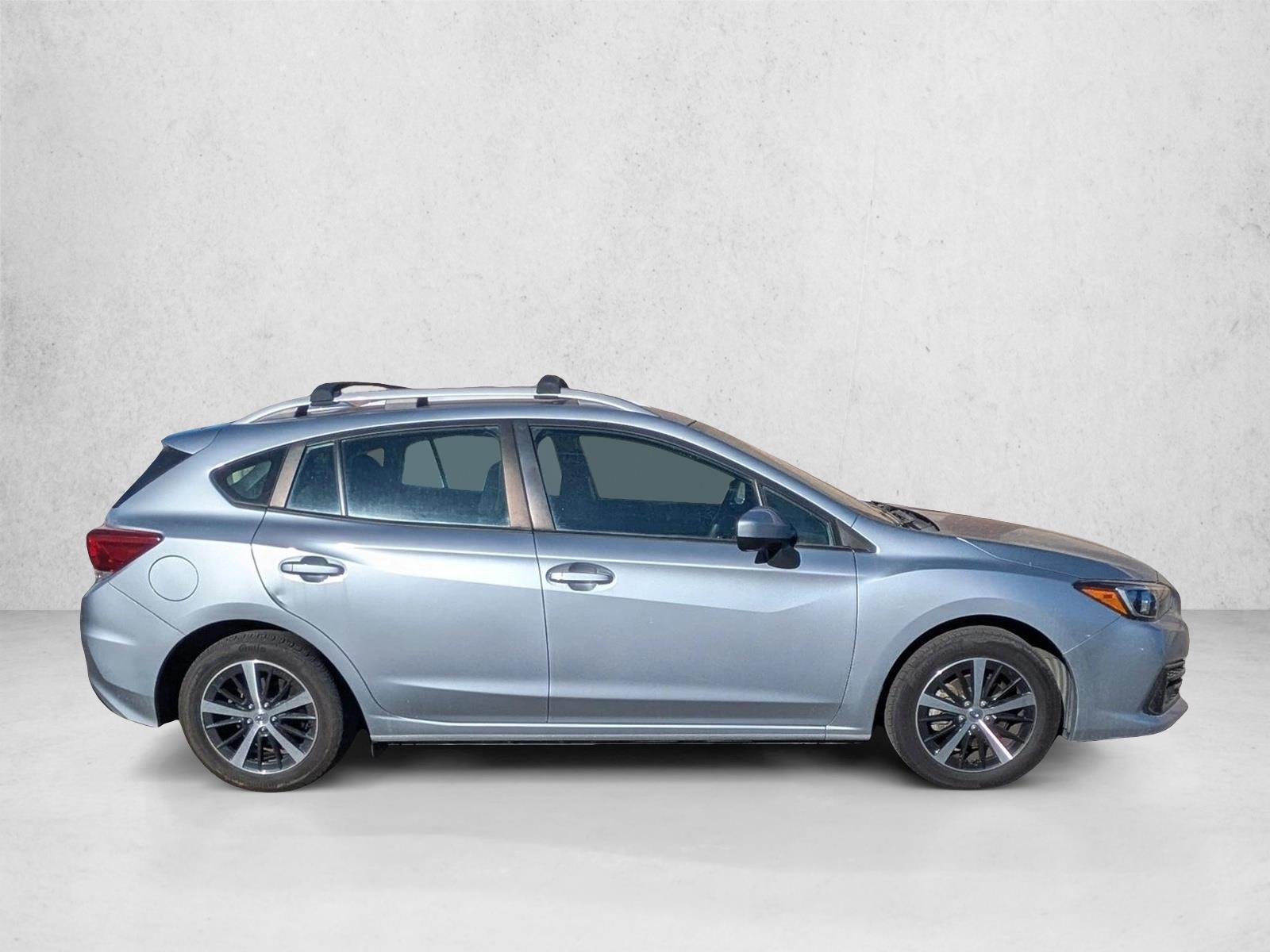 2023 Subaru Impreza Premium photo 4