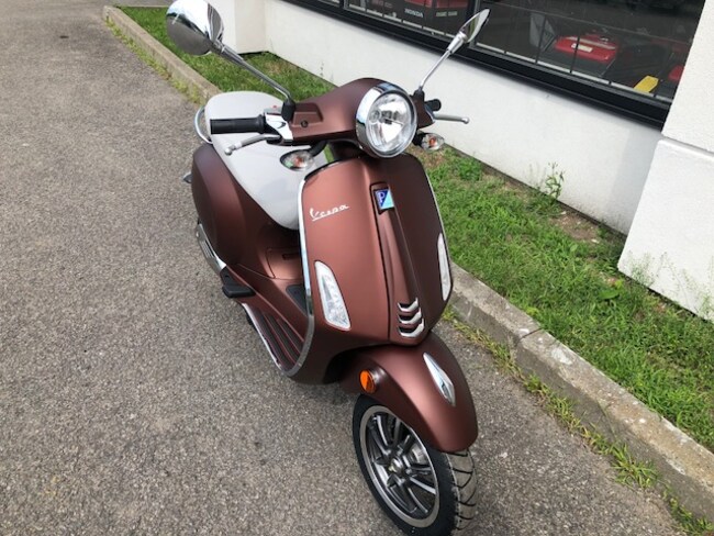 New 2019 Vespa Primavera 50 For Sale At Groupe Goulet Vin Item Vin