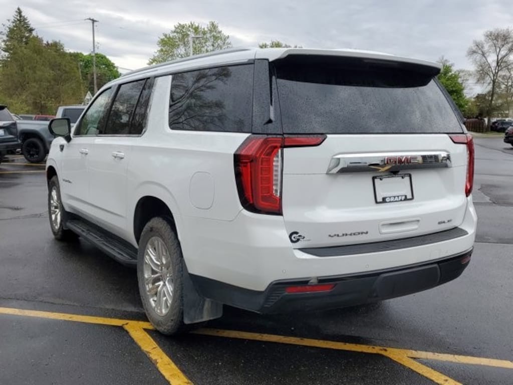 Used 2022 GMC Yukon XL SLE SUV