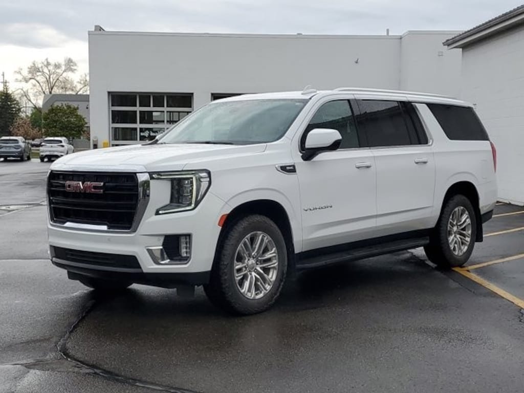 Used 2022 GMC Yukon XL SLE SUV
