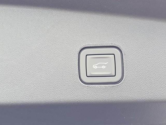 2026 Cadillac LYRIQ V Premium - Photo 30