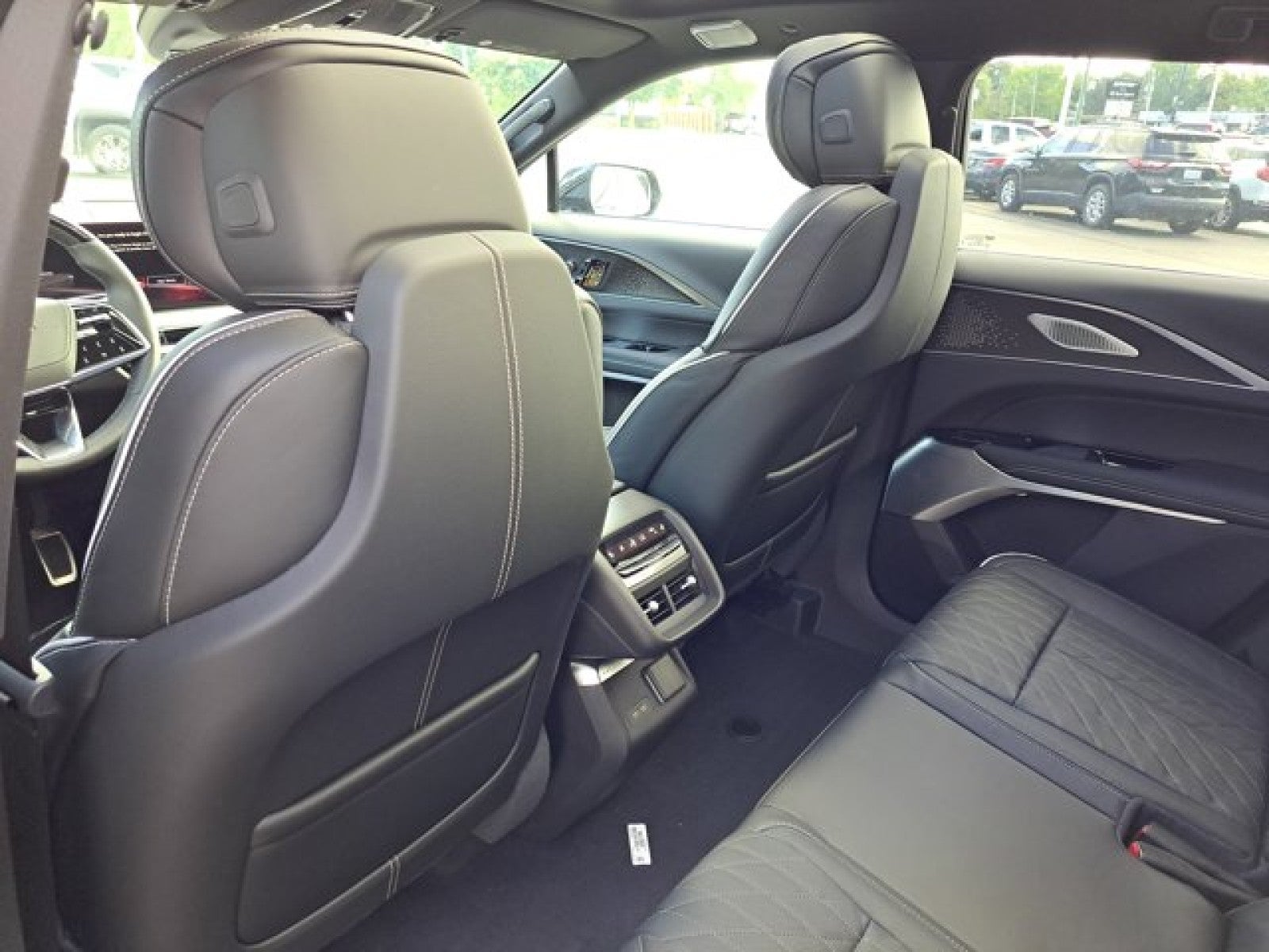 2026 Cadillac LYRIQ V Premium - Photo 55