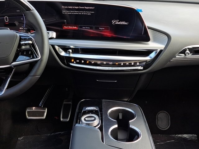 2026 Cadillac LYRIQ V Premium - Photo 28