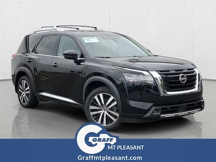 2023 Nissan Pathfinder Platinum 4WD SUV
