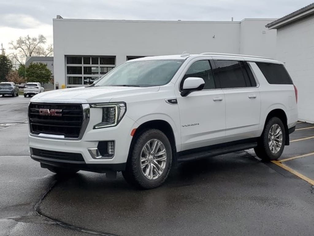 Used 2022 GMC Yukon XL SLE SUV