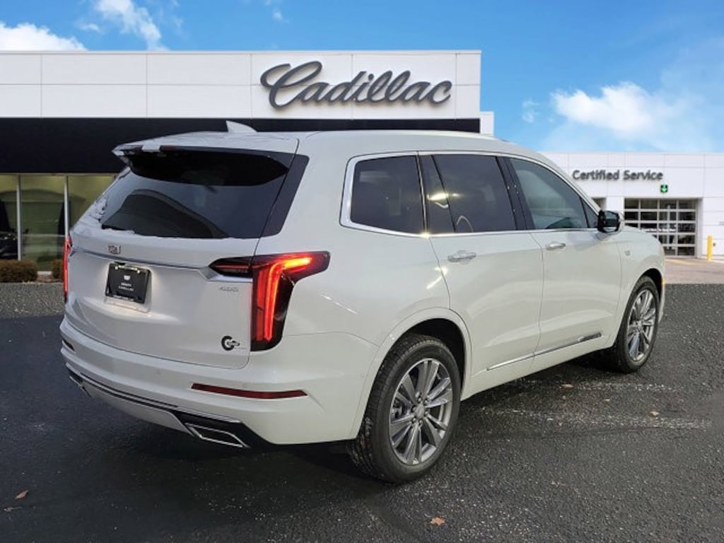 New 2025 CADILLAC XT6 Premium Luxury SUV