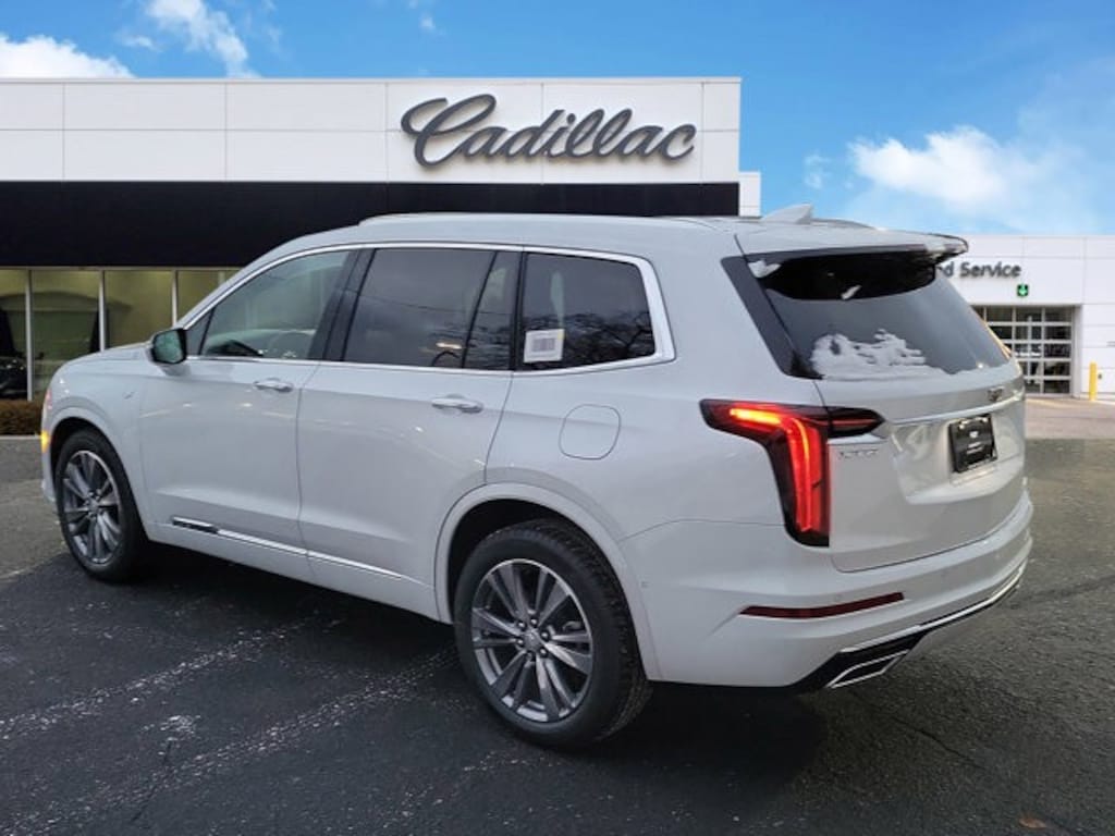 New 2025 CADILLAC XT6 Premium Luxury SUV