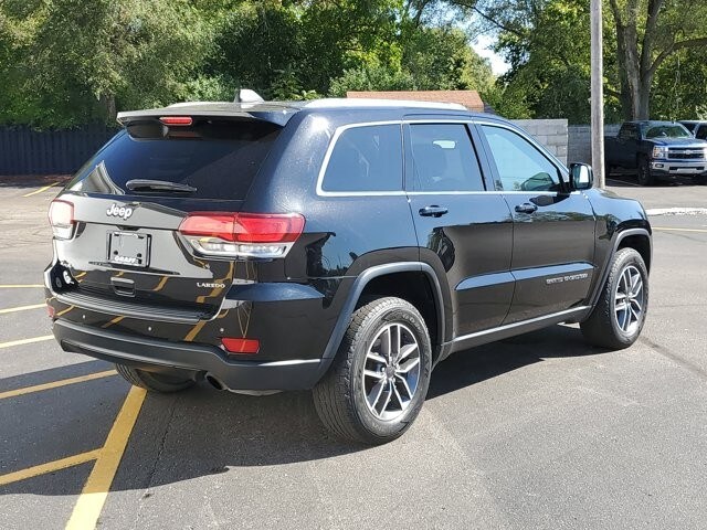 2020 Jeep Grand Cherokee Laredo E photo 3