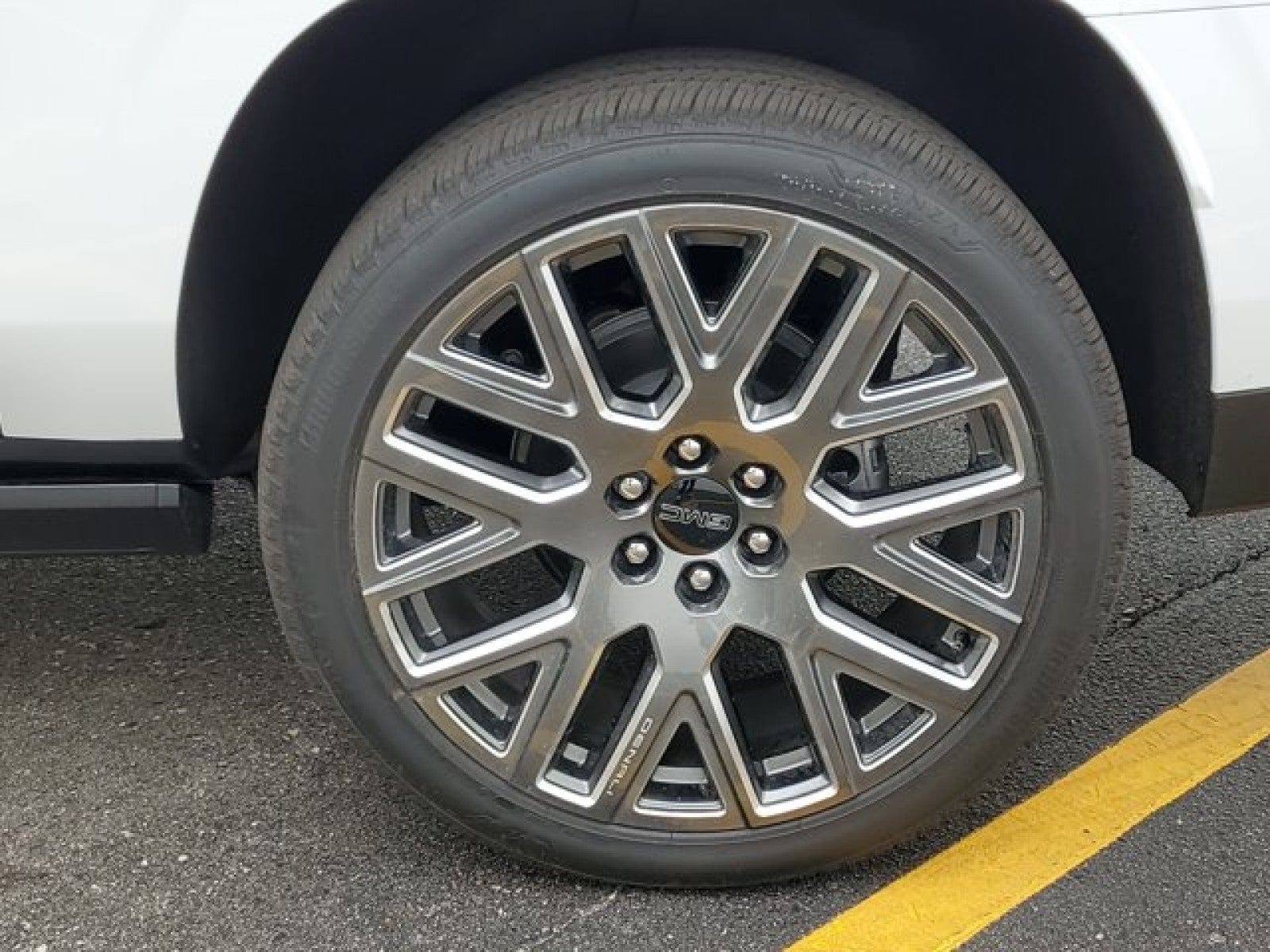 2026 GMC Yukon XL Denali Ultimate - Photo 43