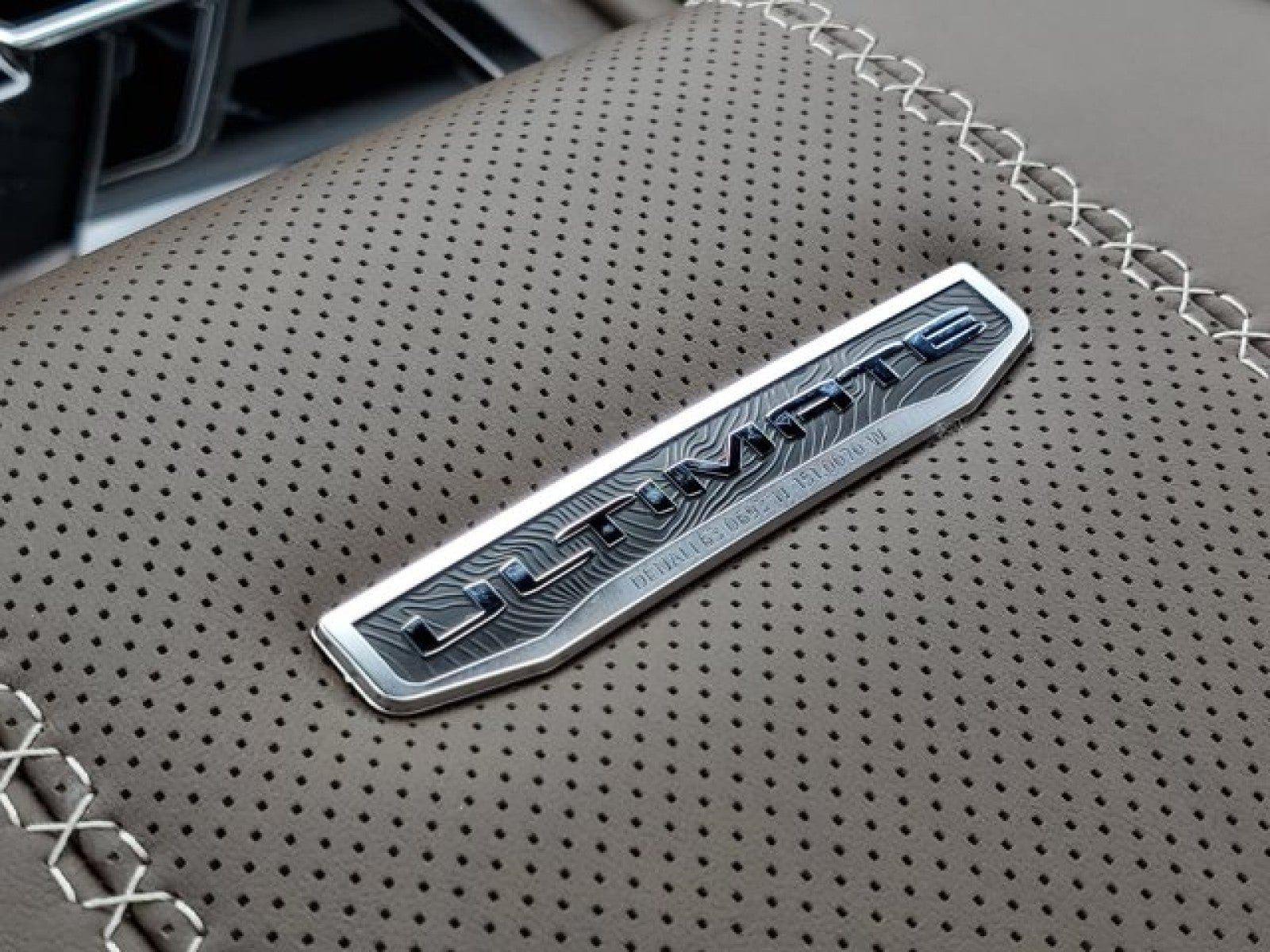 2026 GMC Yukon XL Denali Ultimate - Photo 61