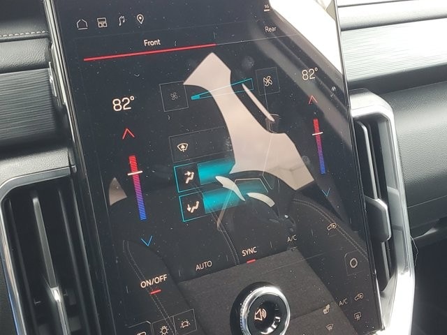 2026 GMC Acadia Elevation - Photo 19