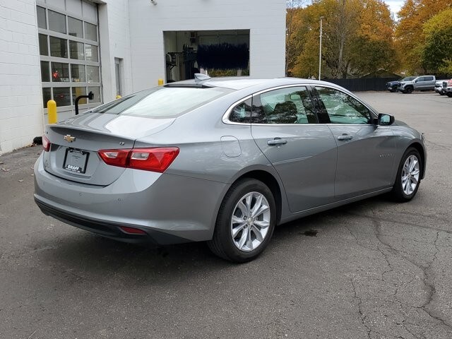 2024 Chevrolet Malibu 1LT photo 4