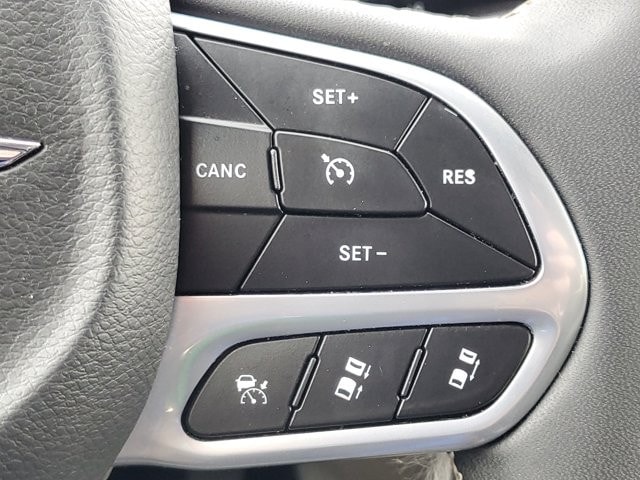 2024 Chrysler Pacifica Touring L - Photo 15