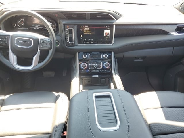 2024 GMC Yukon Denali - Photo 28