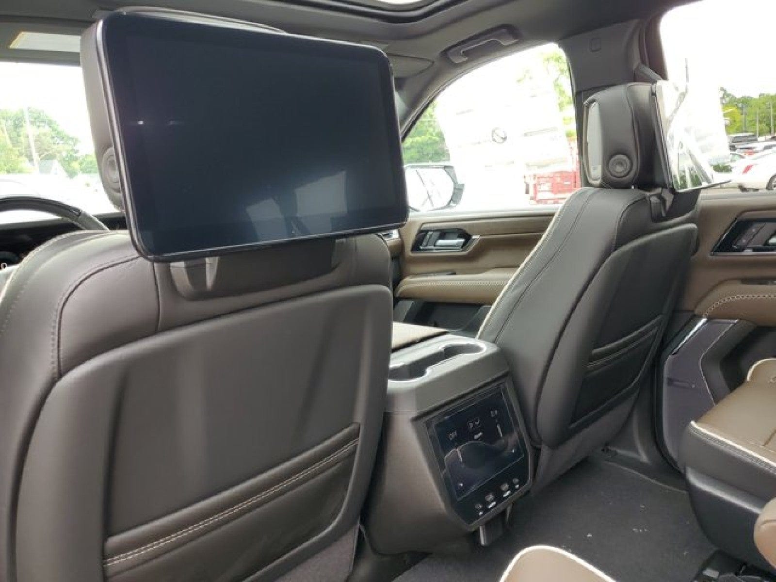 2026 GMC Yukon XL Denali Ultimate - Photo 70