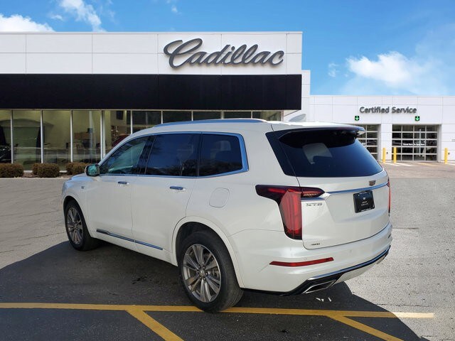 2021 Cadillac XT6 Premium Luxury photo 3