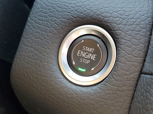 2024 GMC Yukon Denali - Photo 17