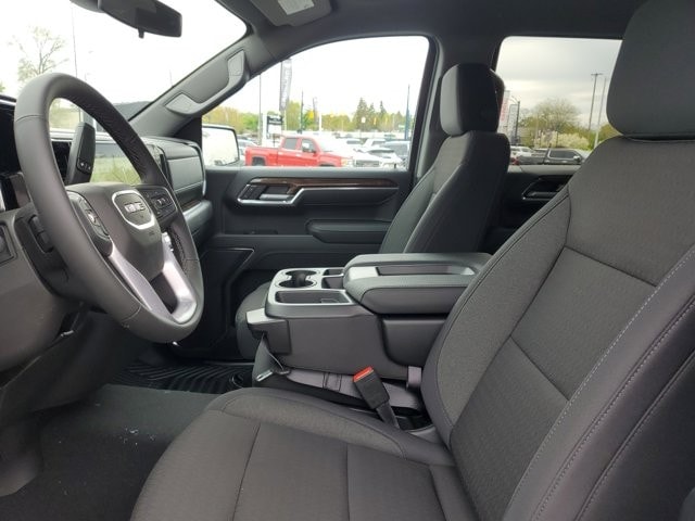 2026 GMC Sierra 1500 SLE - Photo 10