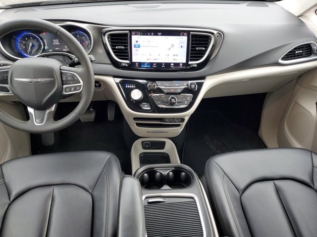 2024 Chrysler Pacifica Touring L - Photo 27