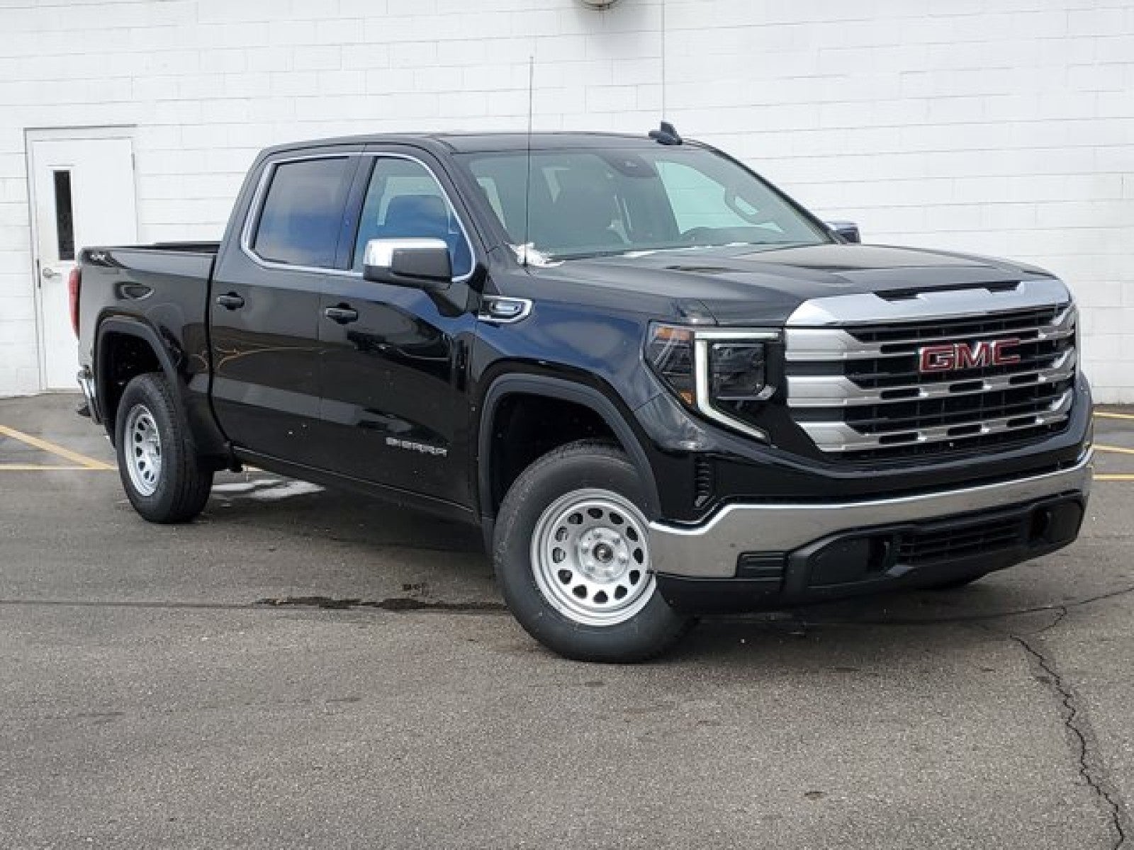 2026 GMC Sierra 1500 SLE - Photo 40