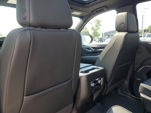 2024 GMC Yukon Denali - Photo 32