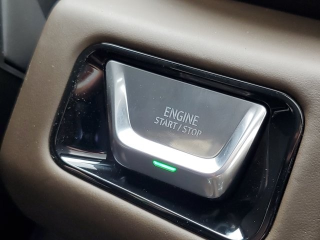 2026 GMC Yukon XL Denali Ultimate - Photo 18