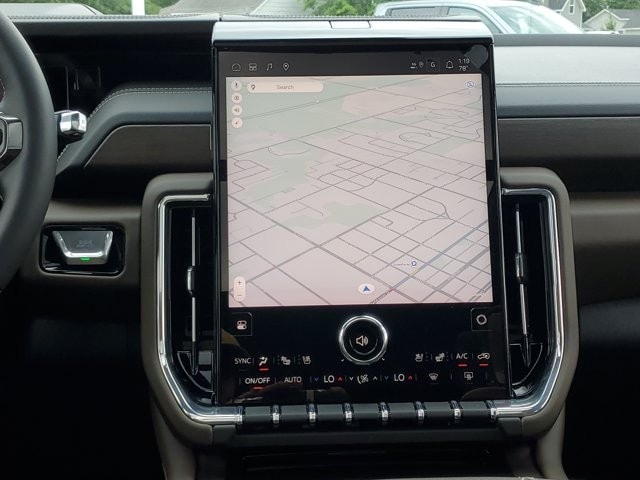 2026 GMC Yukon XL Denali Ultimate - Photo 30