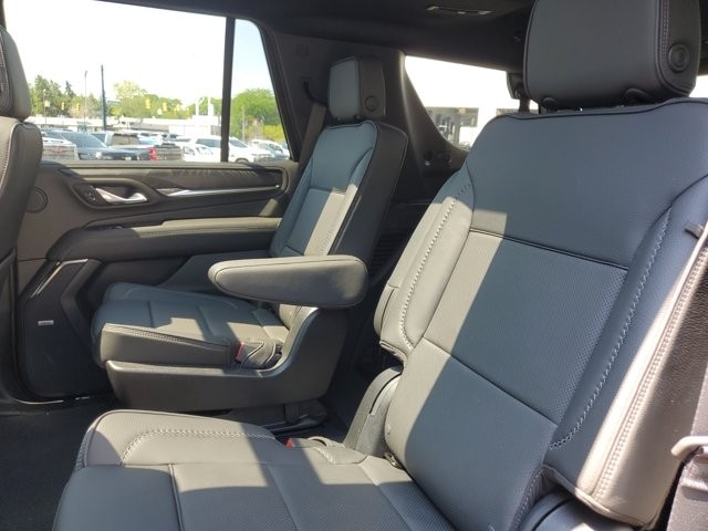 2024 GMC Yukon Denali - Photo 31