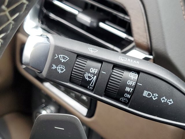 2026 GMC Yukon XL Denali Ultimate - Photo 14