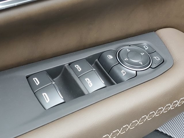 2026 GMC Yukon XL Denali Ultimate - Photo 27