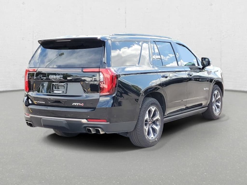 Used 2025 GMC Yukon AT4 Ultimate SUV