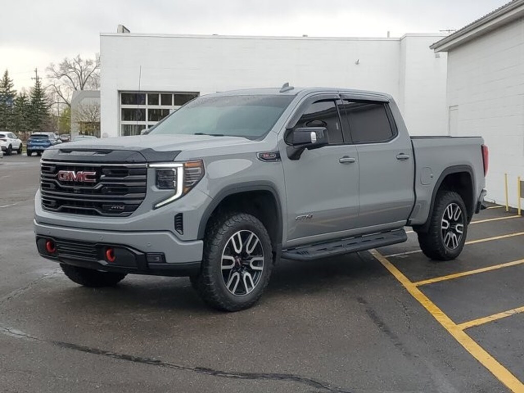 Used 2025 GMC Sierra 1500 AT4 Truck