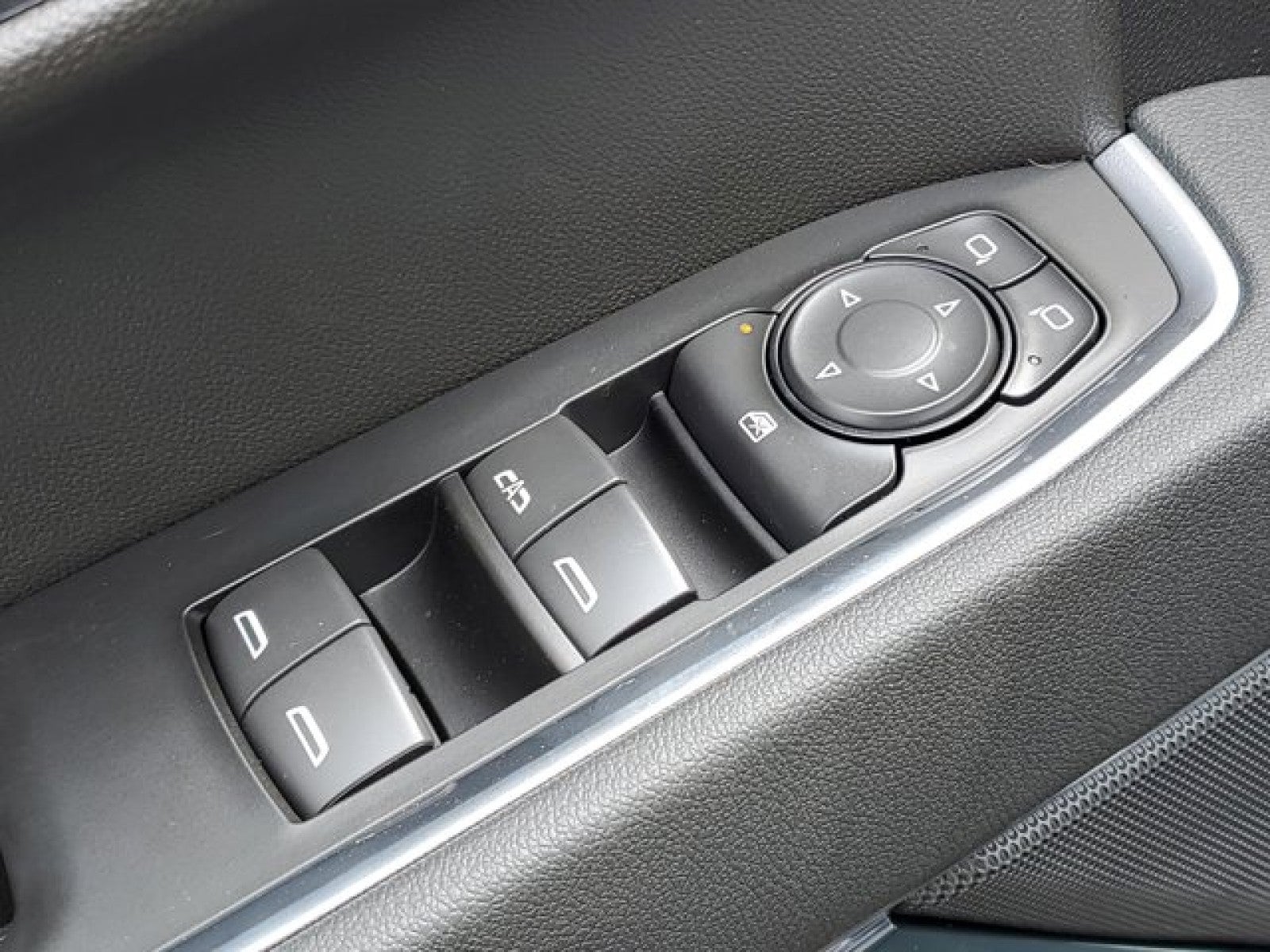 2026 GMC Sierra 1500 SLE - Photo 64