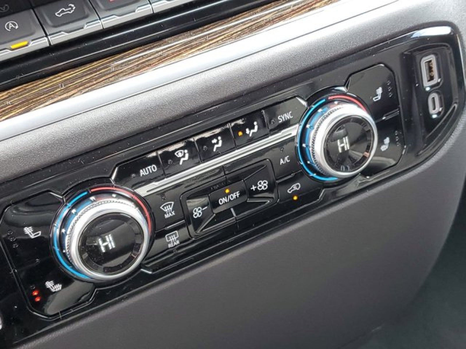 2026 GMC Sierra 1500 SLE - Photo 60